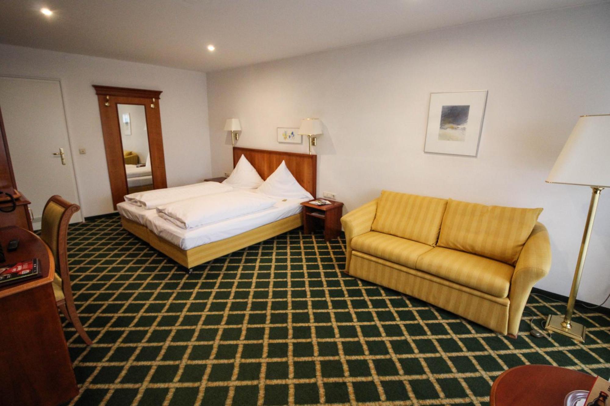 Ringhotel Zum Goldenen Ochsen Stockach Dış mekan fotoğraf