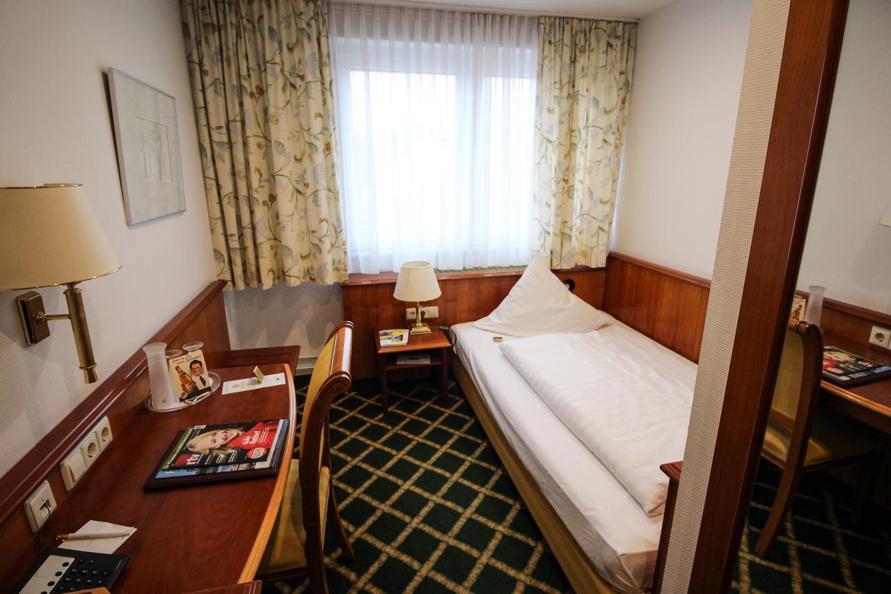 Ringhotel Zum Goldenen Ochsen Stockach Dış mekan fotoğraf